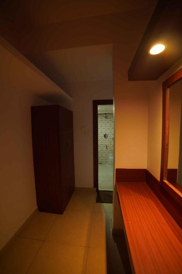 The Vyshakh Guruvāyūr Exterior foto
