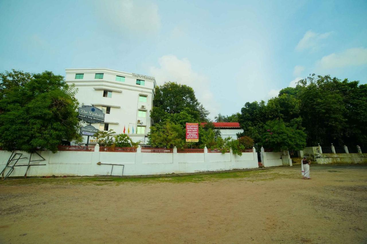 The Vyshakh Guruvāyūr Exterior foto