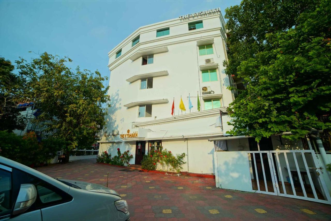 The Vyshakh Guruvāyūr Exterior foto